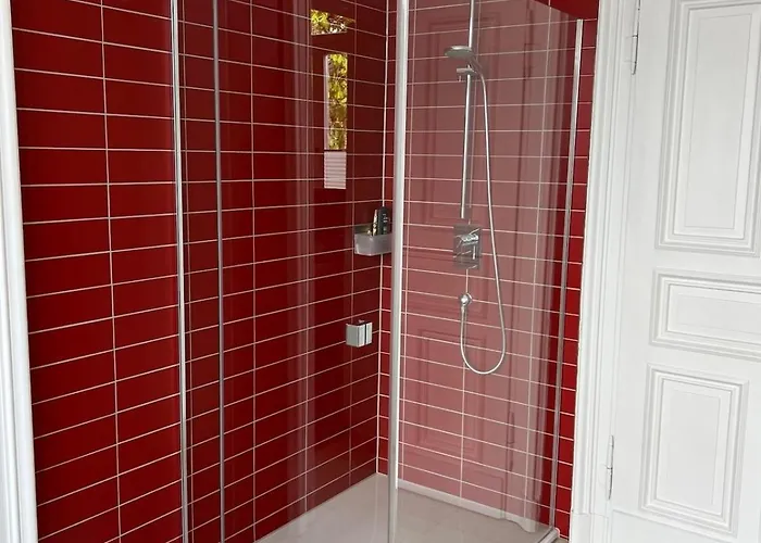 Herrenhaus Mit Pool-landschaft *