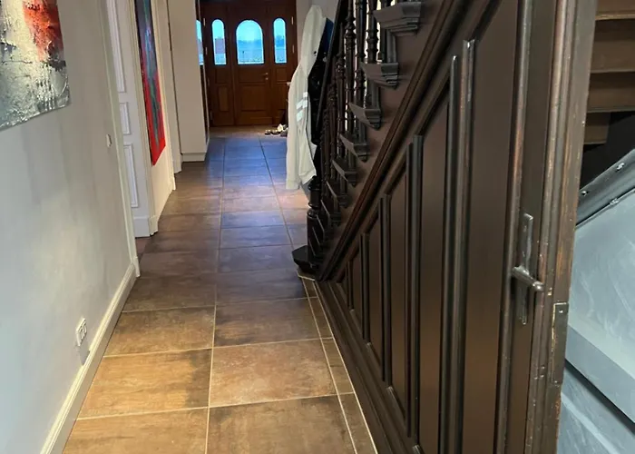 Villa Herrenhaus Mit Pool-landschaft